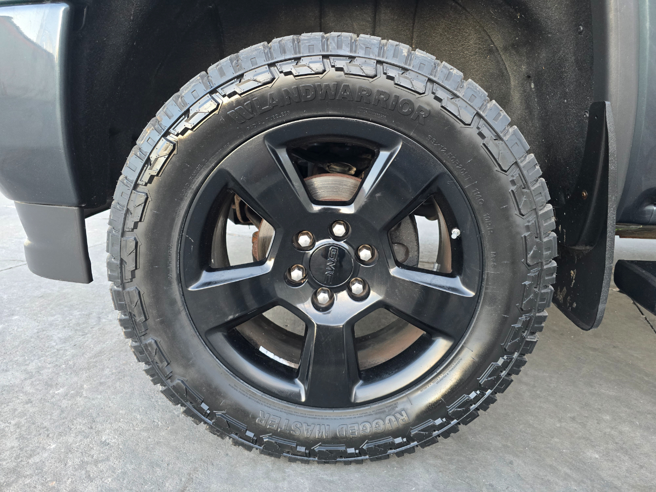 GMC Sierra 1500 4WD Double Cab 143.5" SLE 2017