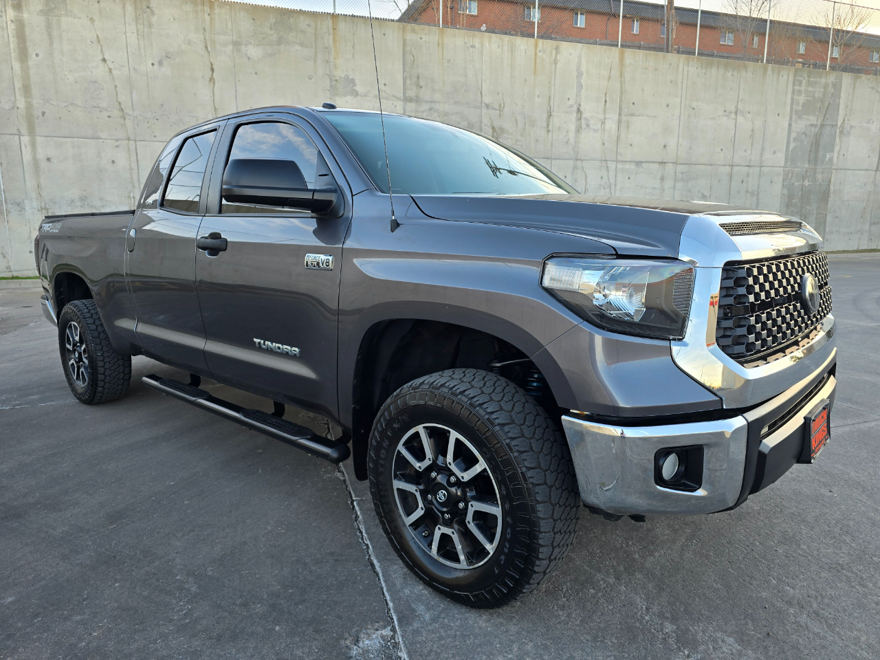 Toyota Tundra 4WD SR5 Double Cab 6.5' Bed (Natl) 2017