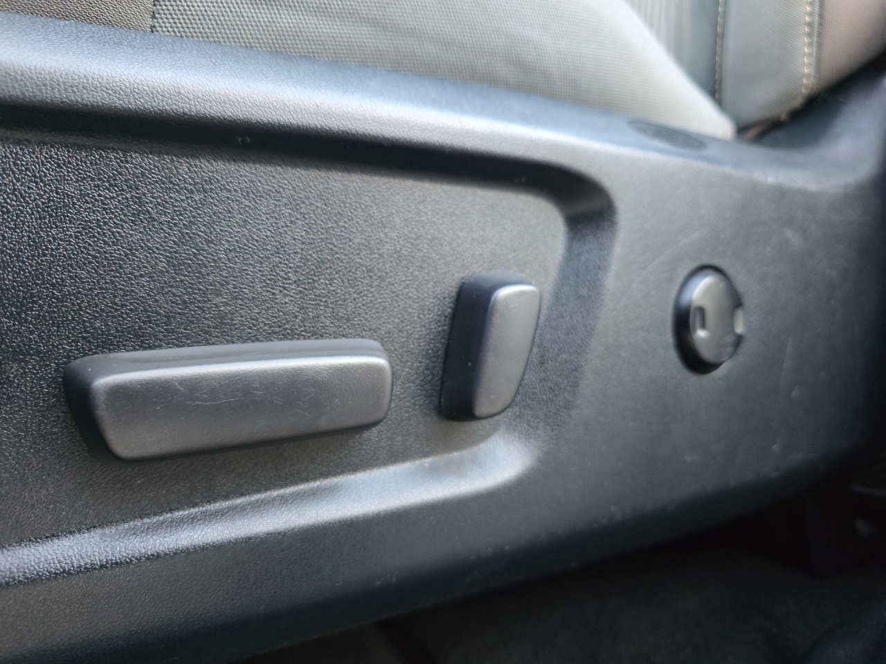 Toyota Tundra 4WD SR5 Double Cab 6.5' Bed (Natl) 2017