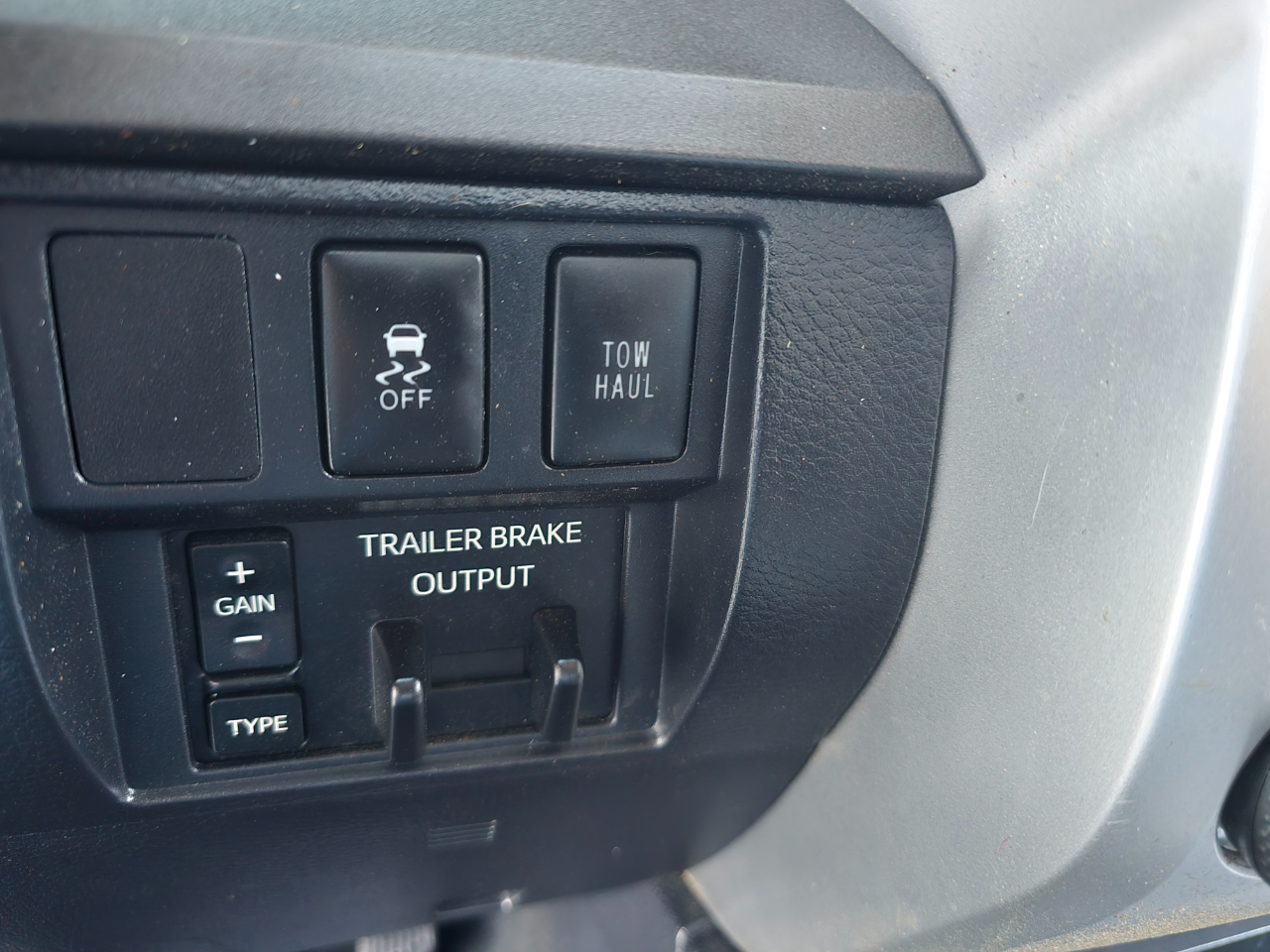 Toyota Tundra 4WD SR5 Double Cab 6.5' Bed (Natl) 2017