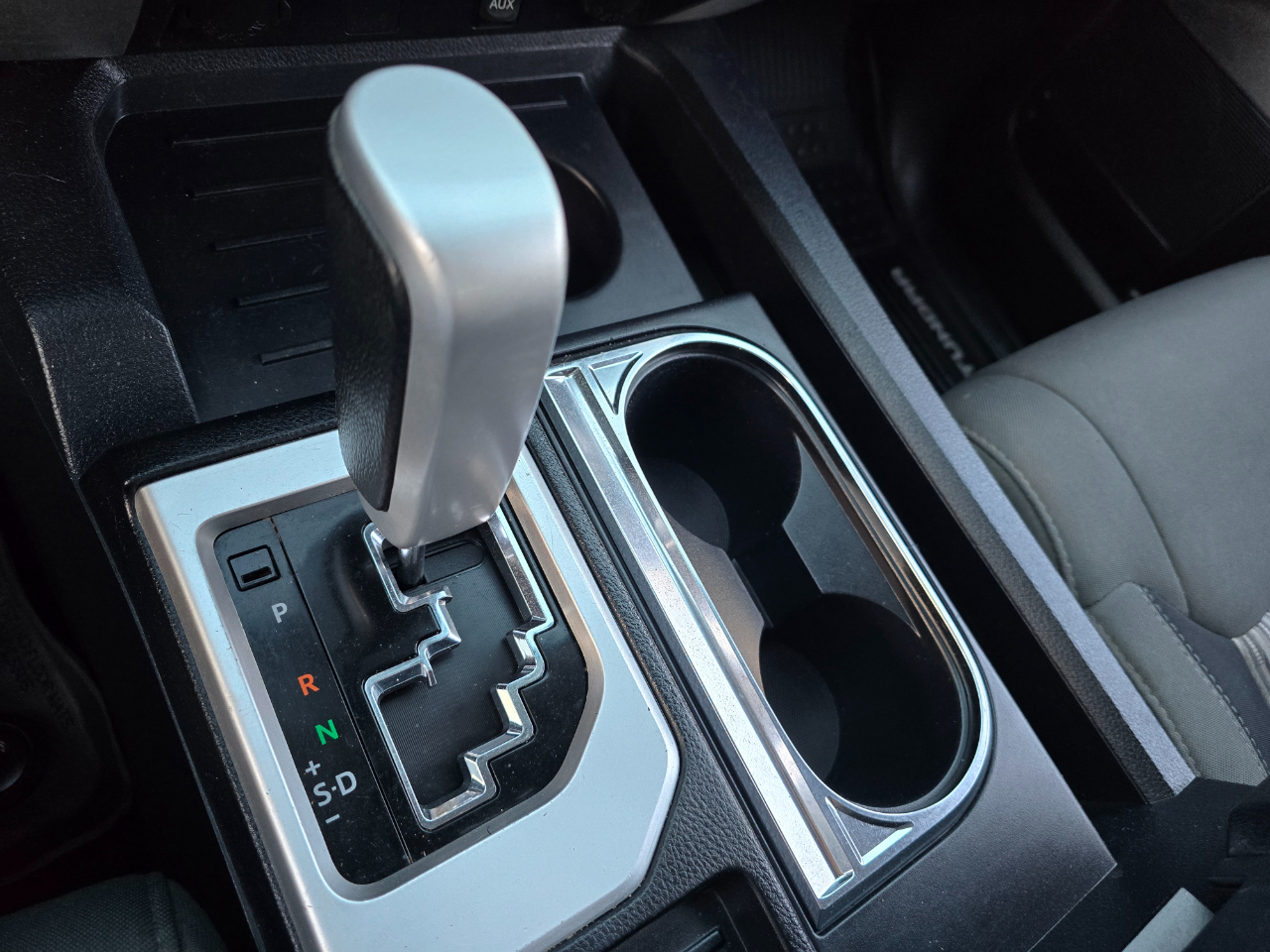 Toyota Tundra 4WD SR5 Double Cab 6.5' Bed (Natl) 2017