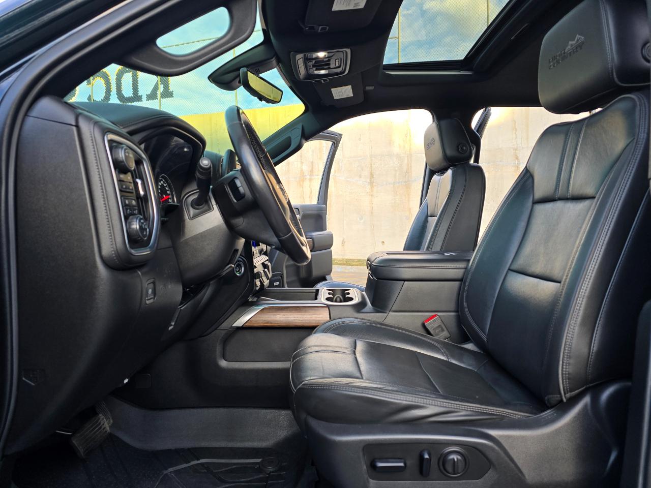 Chevrolet Silverado 1500 4WD Crew Cab 147" High Country 2020