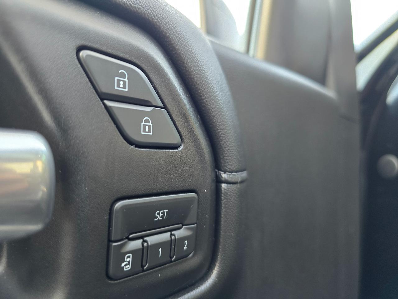 Chevrolet Silverado 1500 4WD Crew Cab 147" High Country 2020