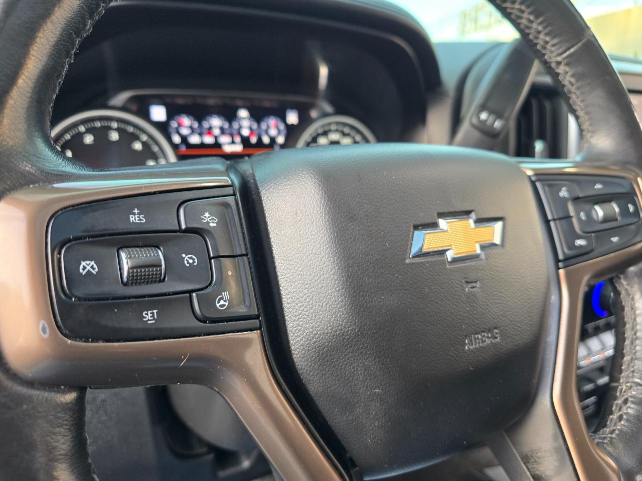 Chevrolet Silverado 1500 4WD Crew Cab 147" High Country 2020