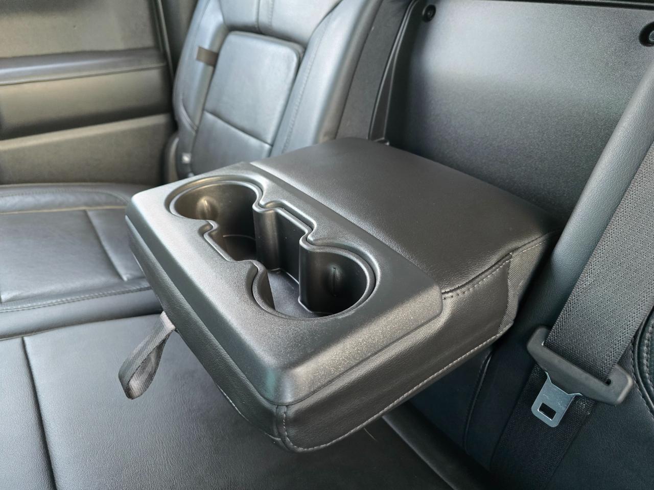 Chevrolet Silverado 1500 4WD Crew Cab 147" High Country 2020