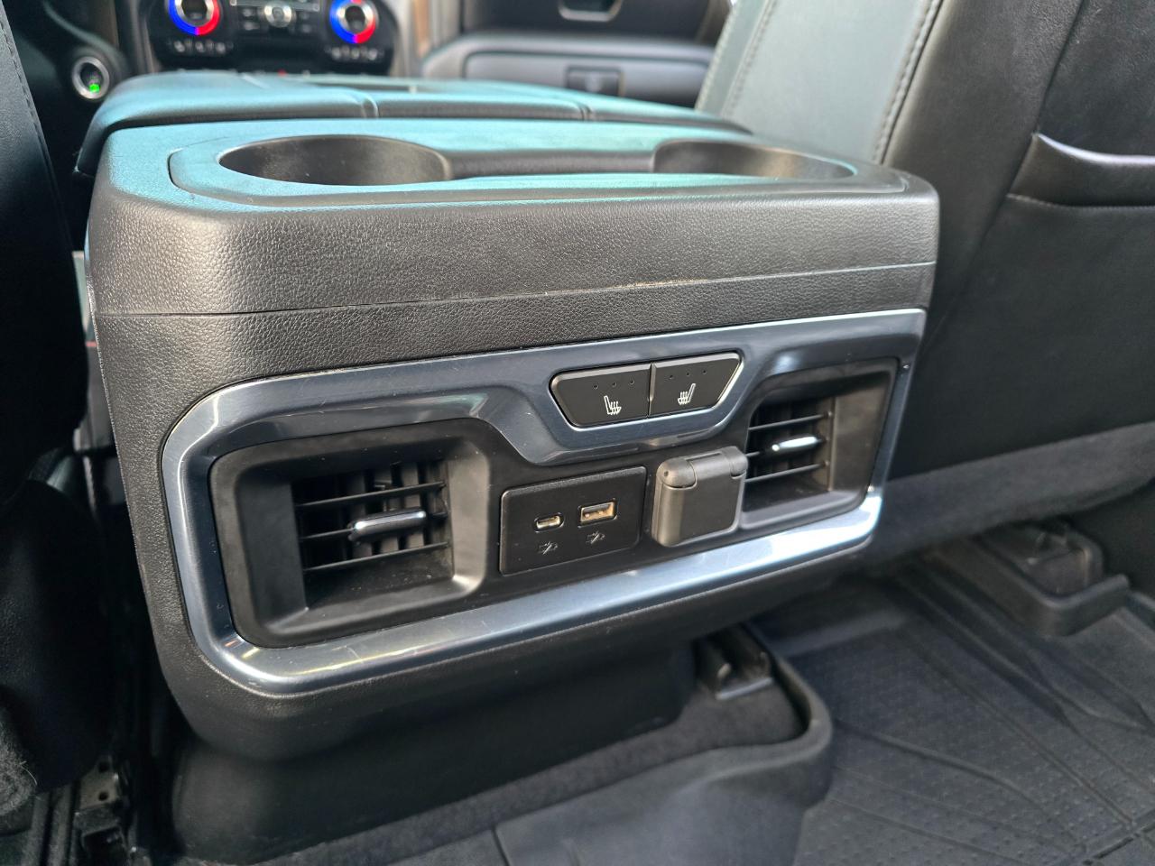 Chevrolet Silverado 1500 4WD Crew Cab 147" High Country 2020