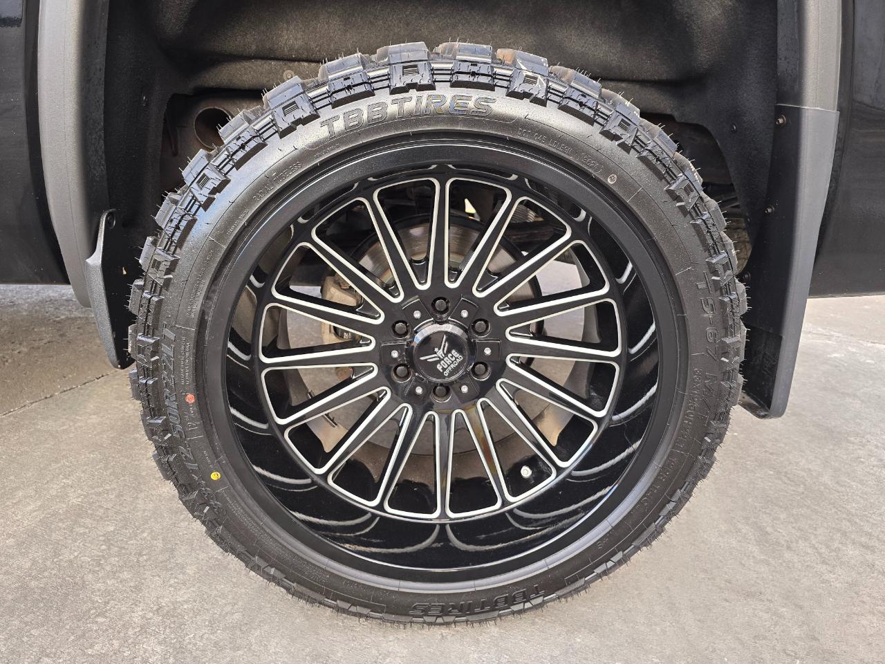 GMC Sierra 1500 4WD Crew Cab 143.5" Denali 2015