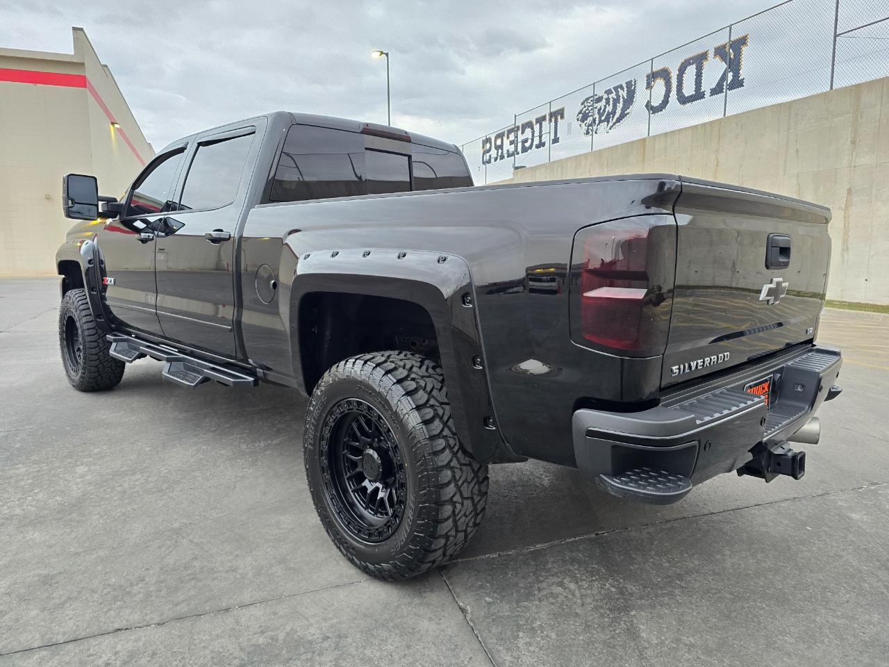Chevrolet Silverado 2500HD 4WD Crew Cab 153.7" LTZ 2018