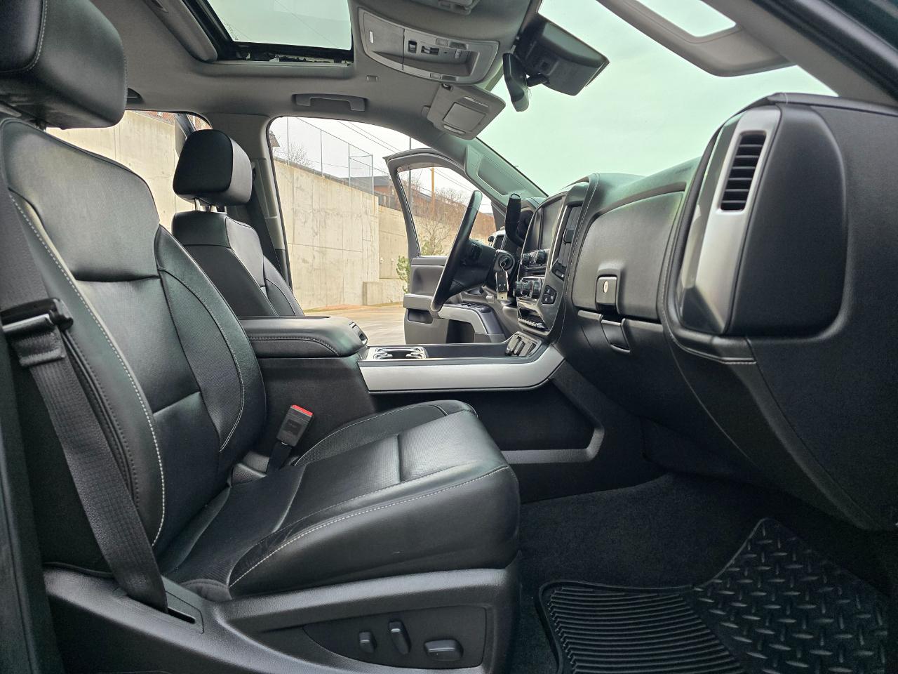 Chevrolet Silverado 2500HD 4WD Crew Cab 153.7" LTZ 2018