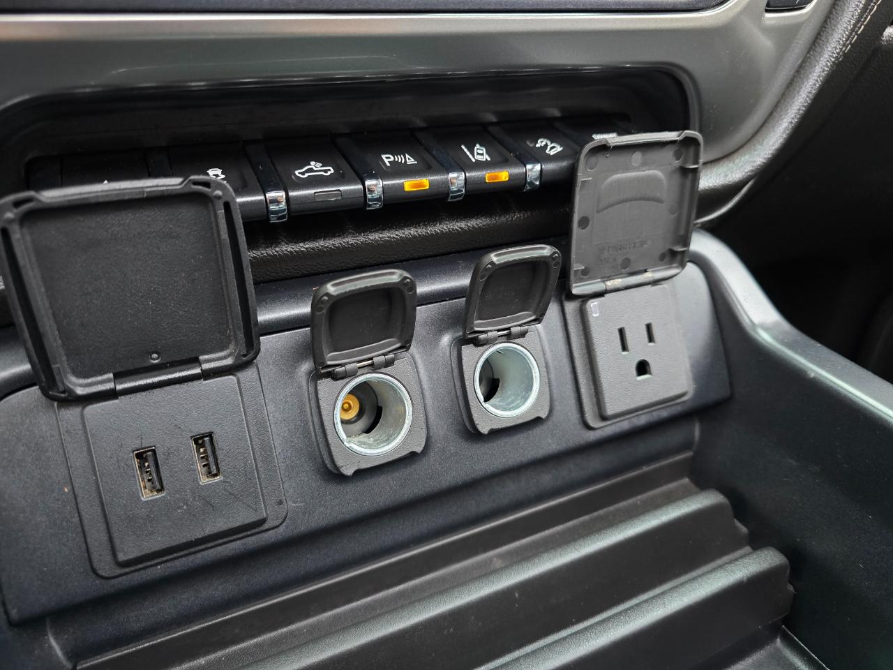 Chevrolet Silverado 2500HD 4WD Crew Cab 153.7" LTZ 2018