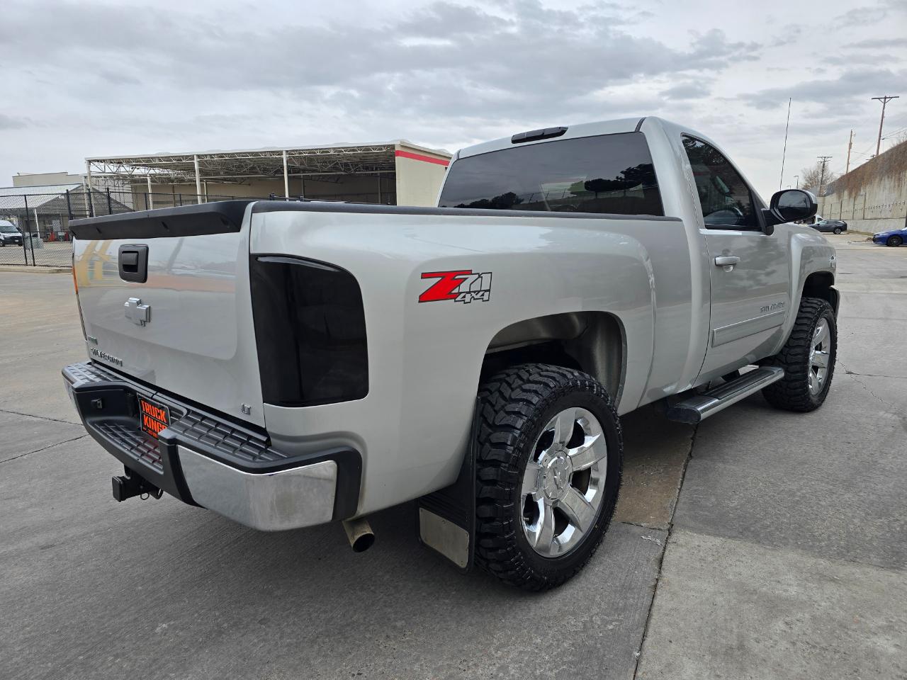 Chevrolet Silverado 1500 4WD Reg Cab 119.0" LT 2010