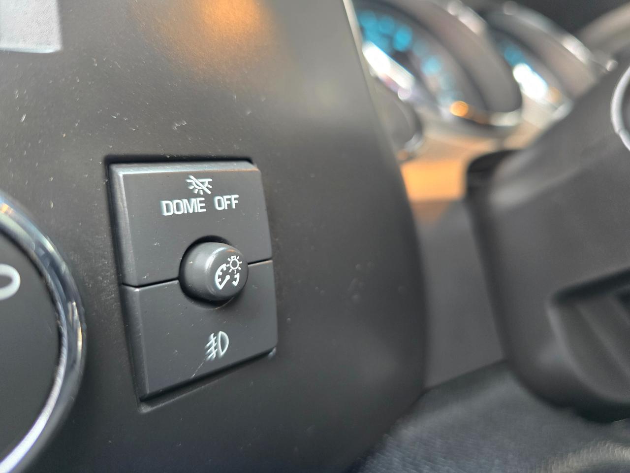 Chevrolet Silverado 1500 4WD Reg Cab 119.0" LT 2010