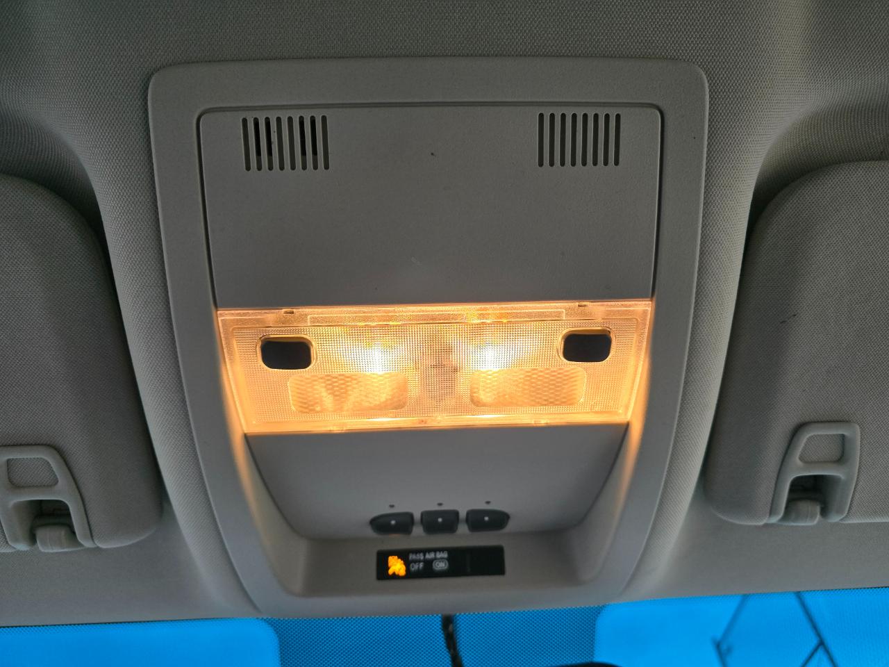 Chevrolet Silverado 1500 4WD Reg Cab 119.0" LT 2010