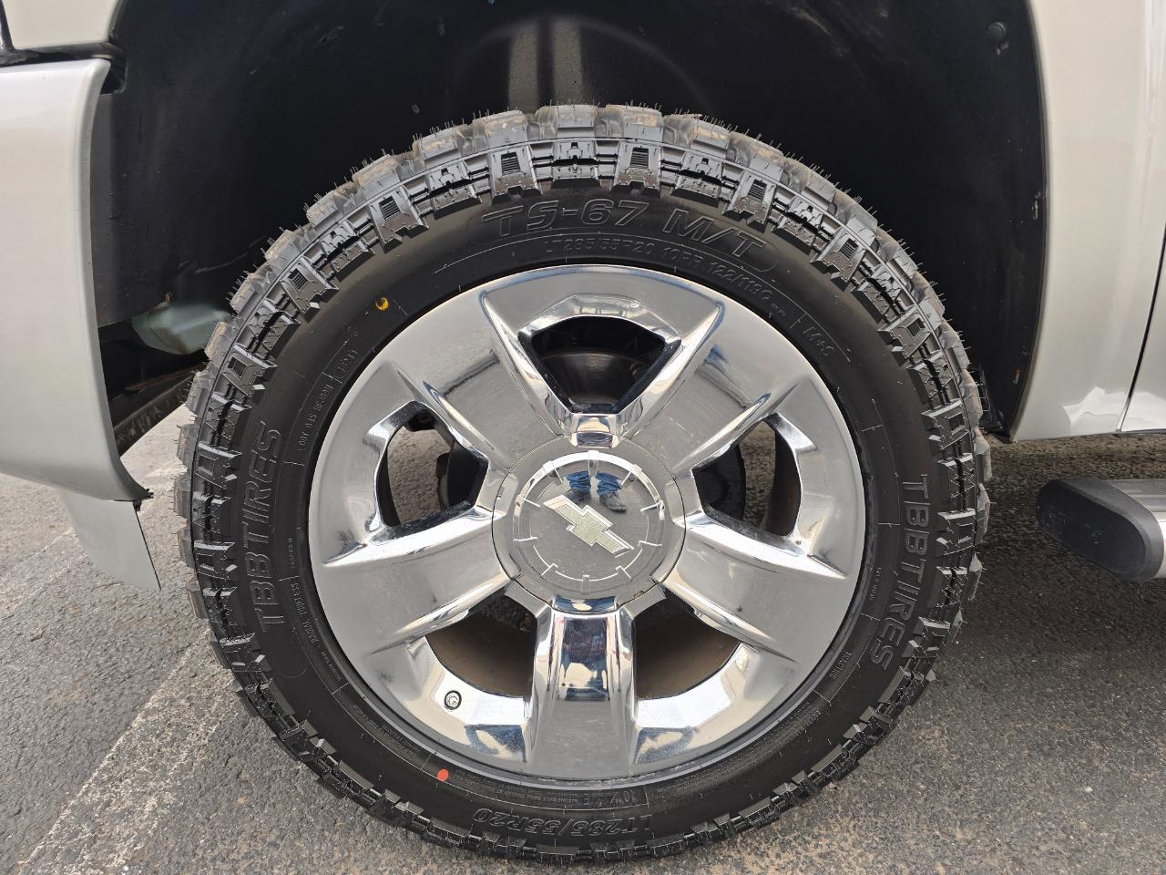 Chevrolet Silverado 1500 4WD Reg Cab 119.0" LT 2010