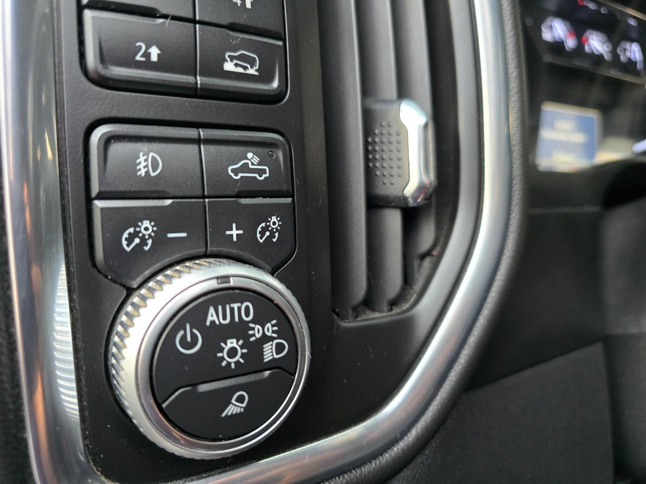 GMC Sierra 1500 4WD Crew Cab 147" SLT 2019