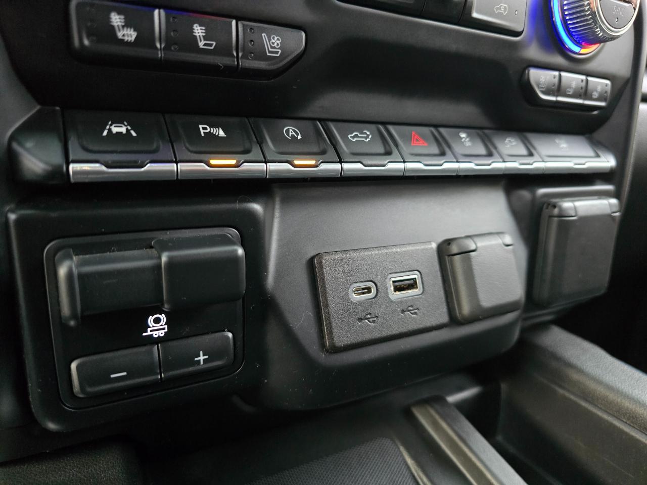 GMC Sierra 1500 4WD Crew Cab 147" SLT 2019