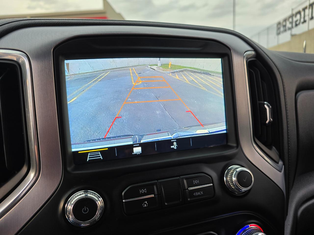 GMC Sierra 1500 4WD Crew Cab 147" SLT 2019