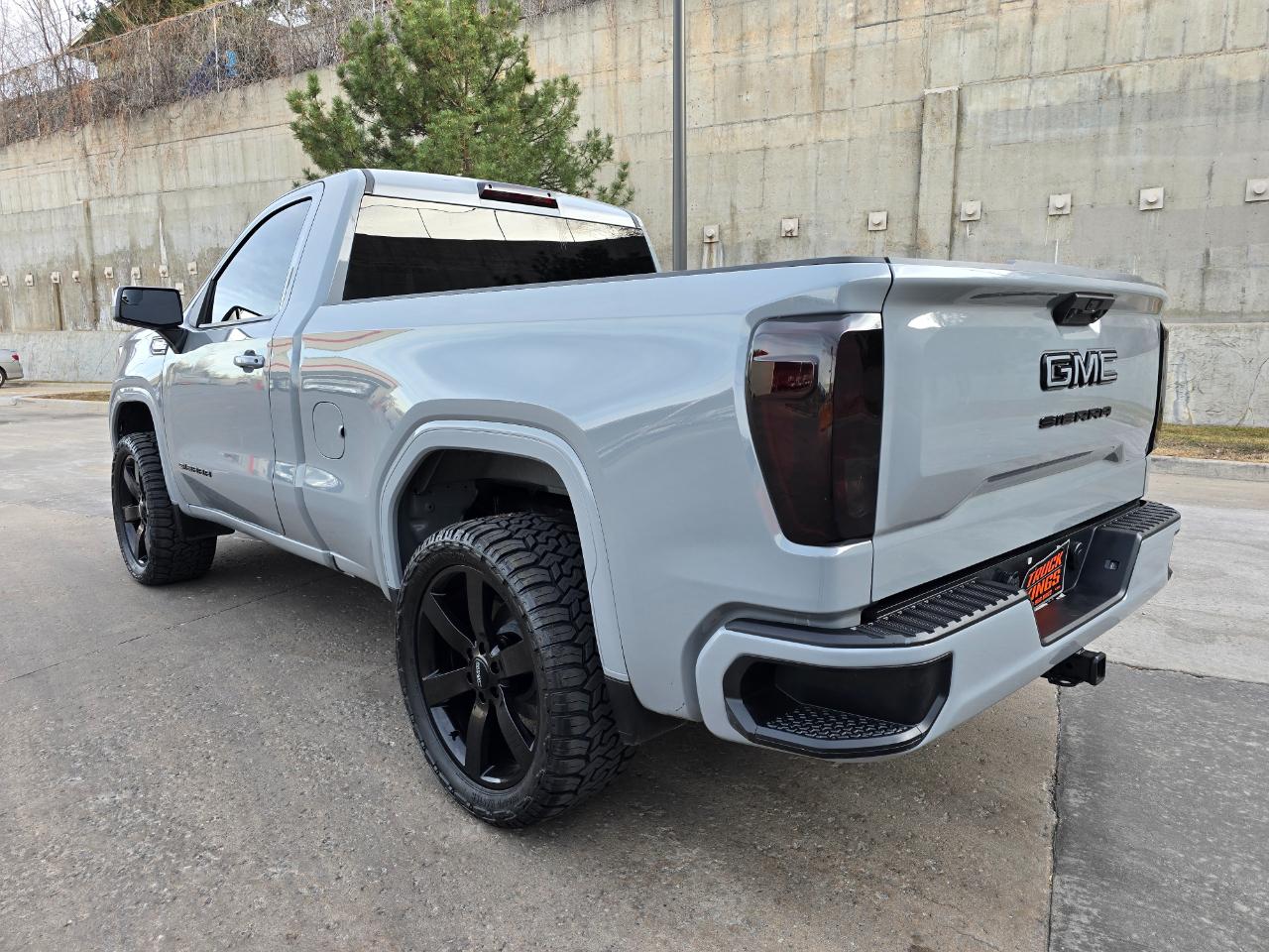 GMC Sierra 1500 4WD Reg Cab 126" Pro 2024