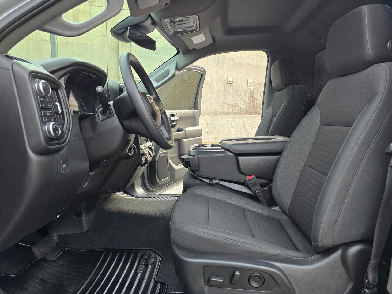 GMC Sierra 1500 4WD Reg Cab 126" Pro 2024