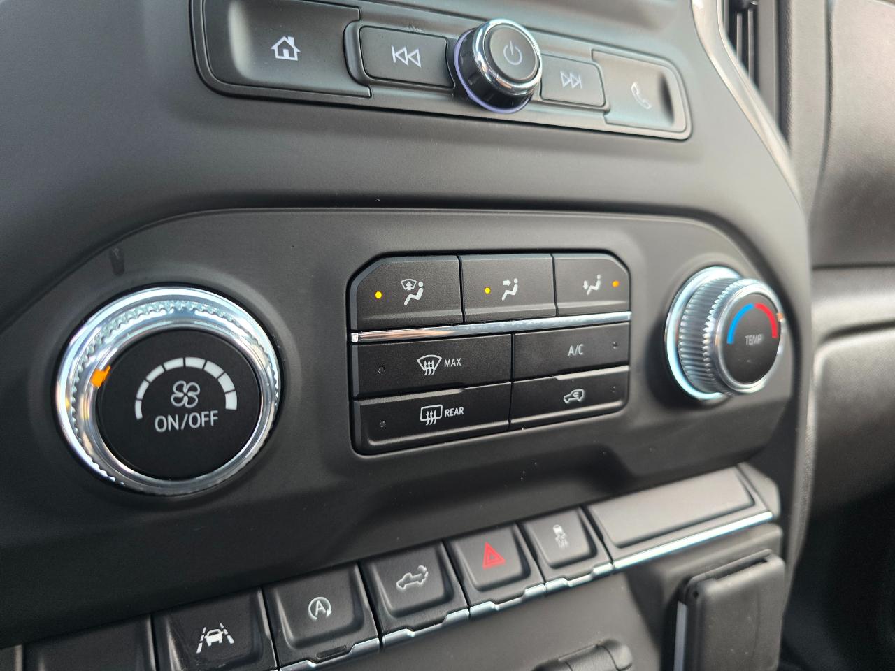 GMC Sierra 1500 4WD Reg Cab 126" Pro 2024