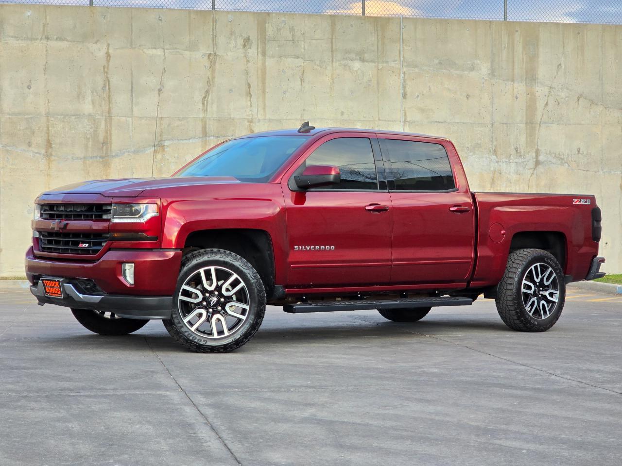 Chevrolet Silverado 1500 4WD Crew Cab 143.5" LT w/2LT 2016