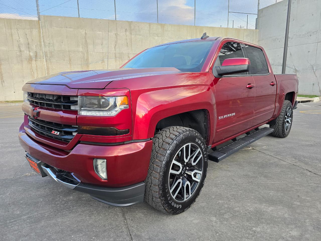 Chevrolet Silverado 1500 4WD Crew Cab 143.5" LT w/2LT 2016
