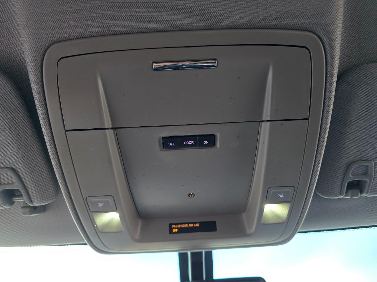 Chevrolet Silverado 1500 4WD Crew Cab 143.5" LT w/2LT 2016