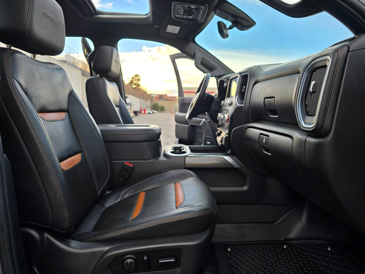 GMC Sierra 1500 4WD Crew Cab 147" AT4 2021