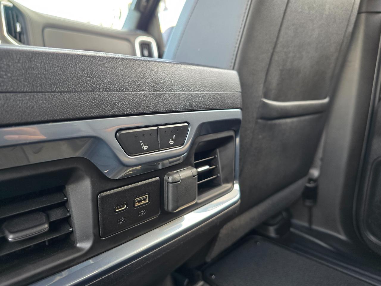 GMC Sierra 1500 4WD Crew Cab 147" AT4 2021