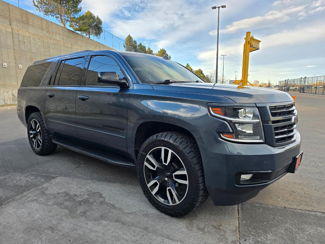 Chevrolet Suburban 4WD 4dr Premier 2020