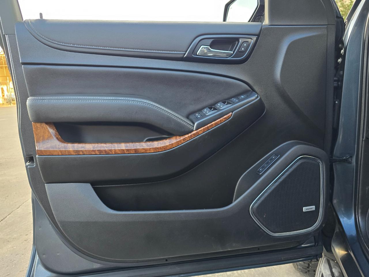 Chevrolet Suburban 4WD 4dr Premier 2020