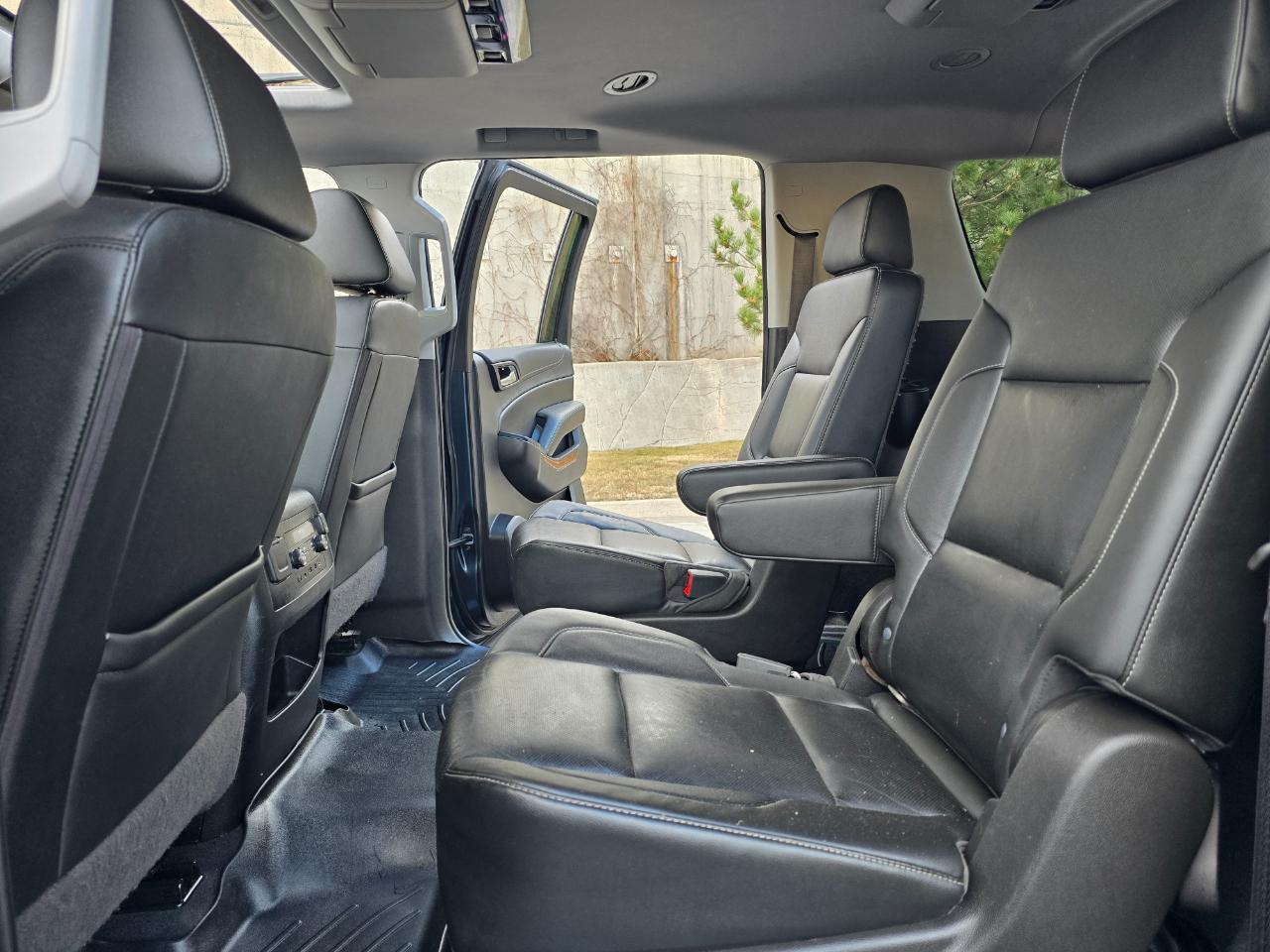 Chevrolet Suburban 4WD 4dr Premier 2020