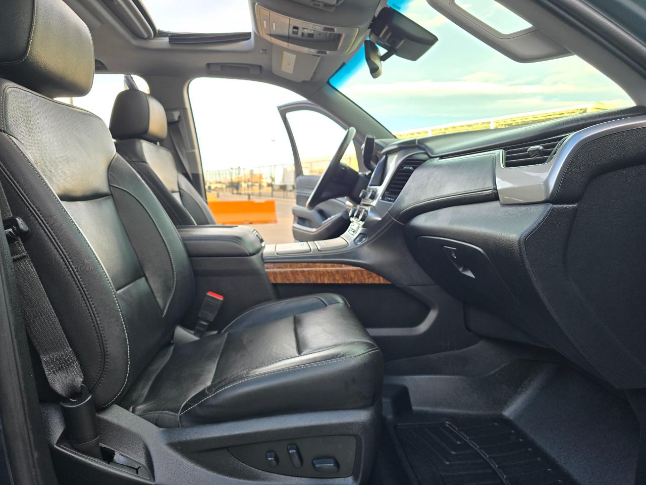 Chevrolet Suburban 4WD 4dr Premier 2020