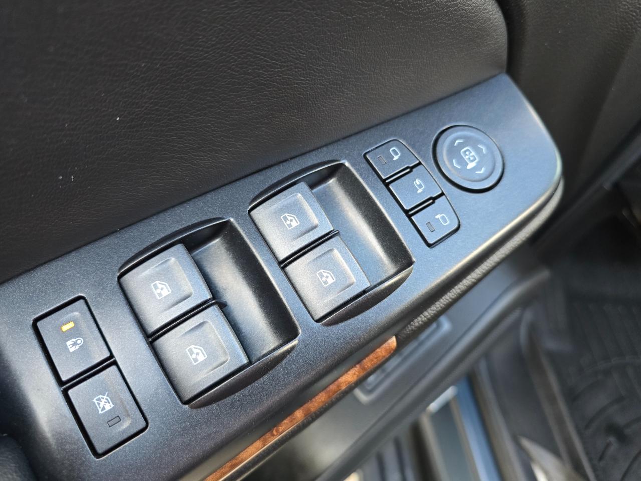 Chevrolet Suburban 4WD 4dr Premier 2020