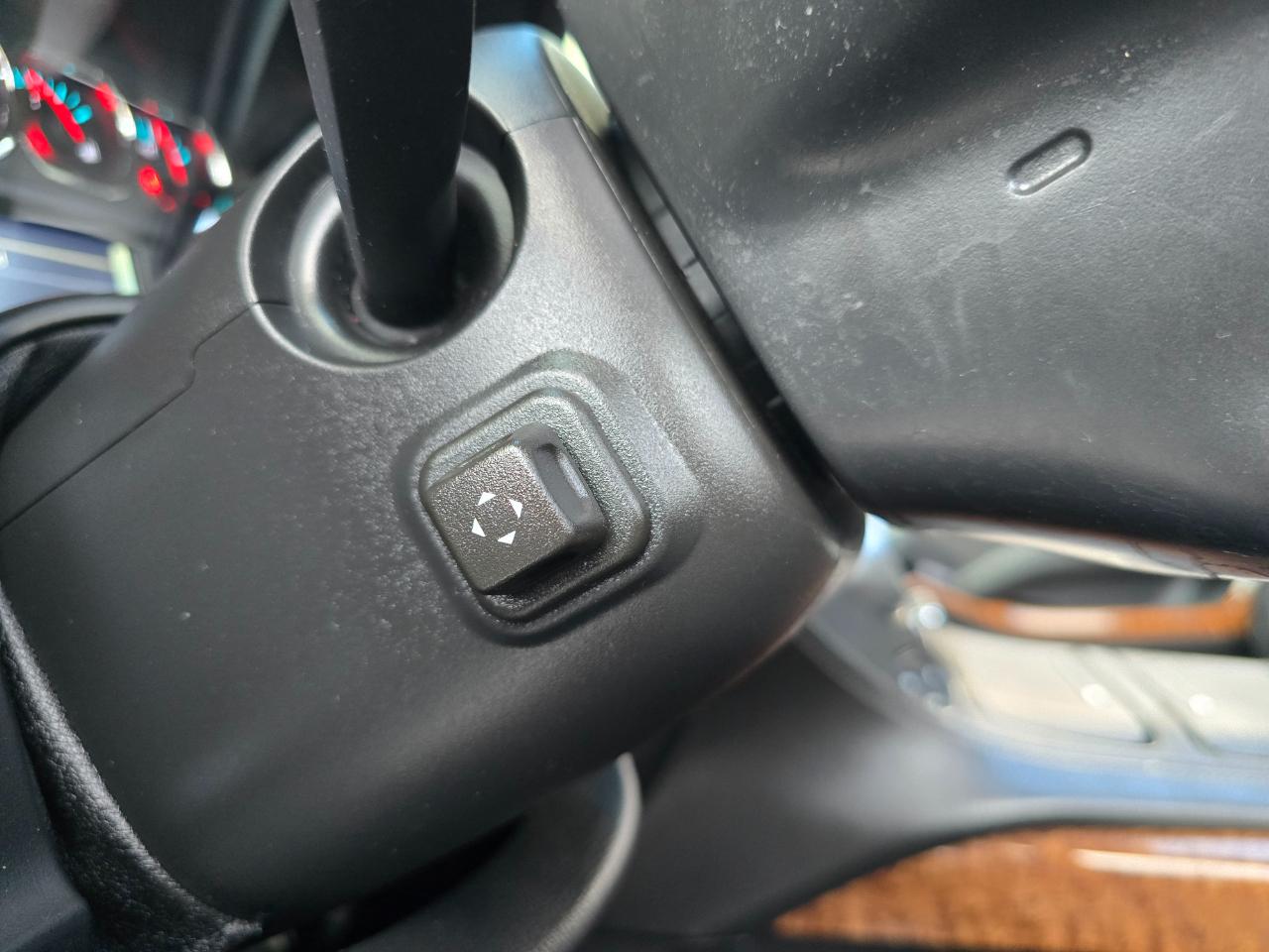 Chevrolet Suburban 4WD 4dr Premier 2020