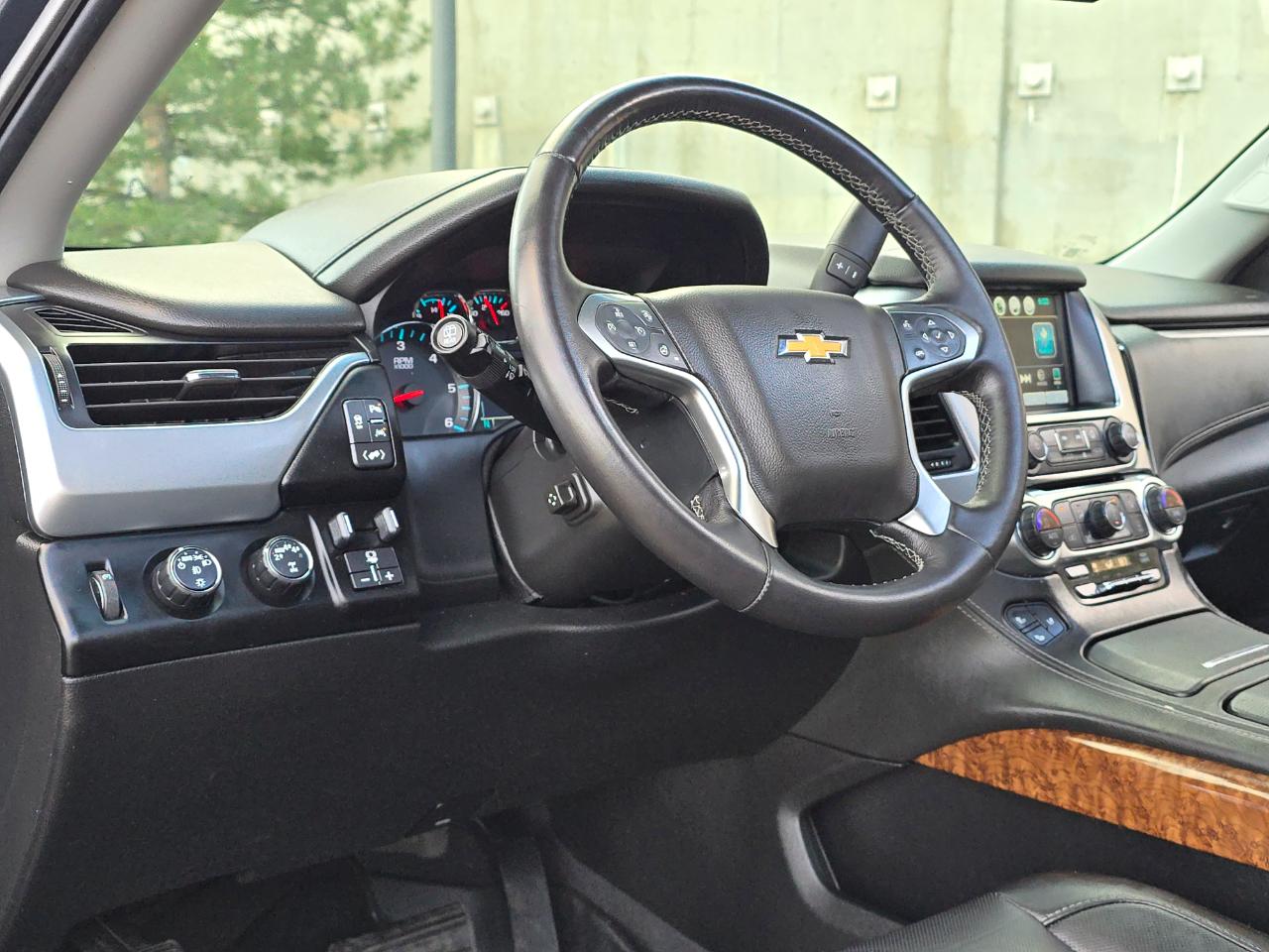 Chevrolet Suburban 4WD 4dr Premier 2020