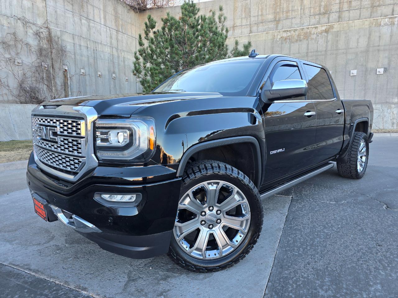 GMC Sierra 1500 4WD Crew Cab 143.5" Denali 2018