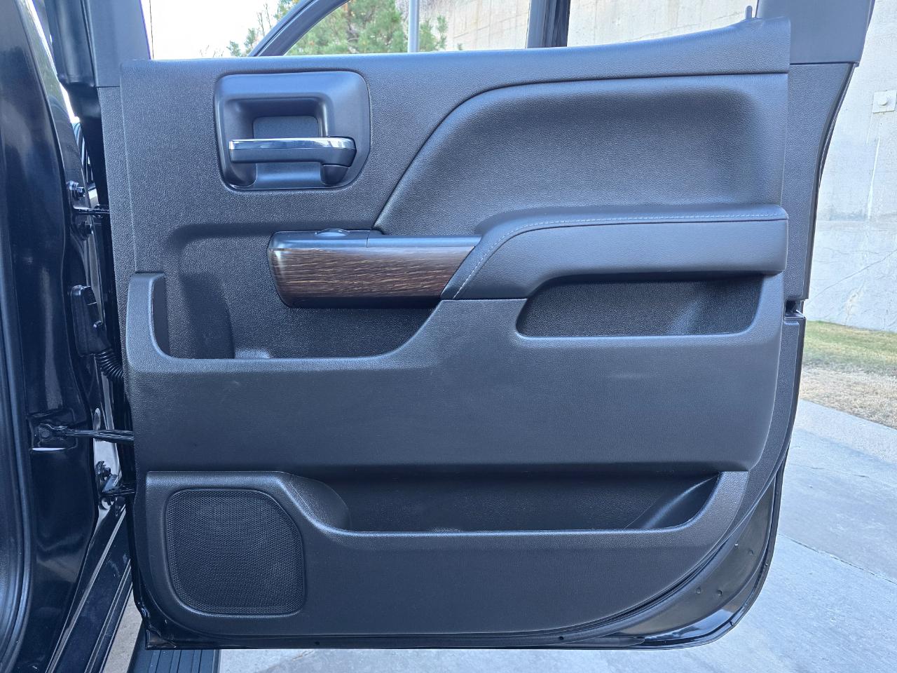 GMC Sierra 1500 4WD Crew Cab 143.5" Denali 2018