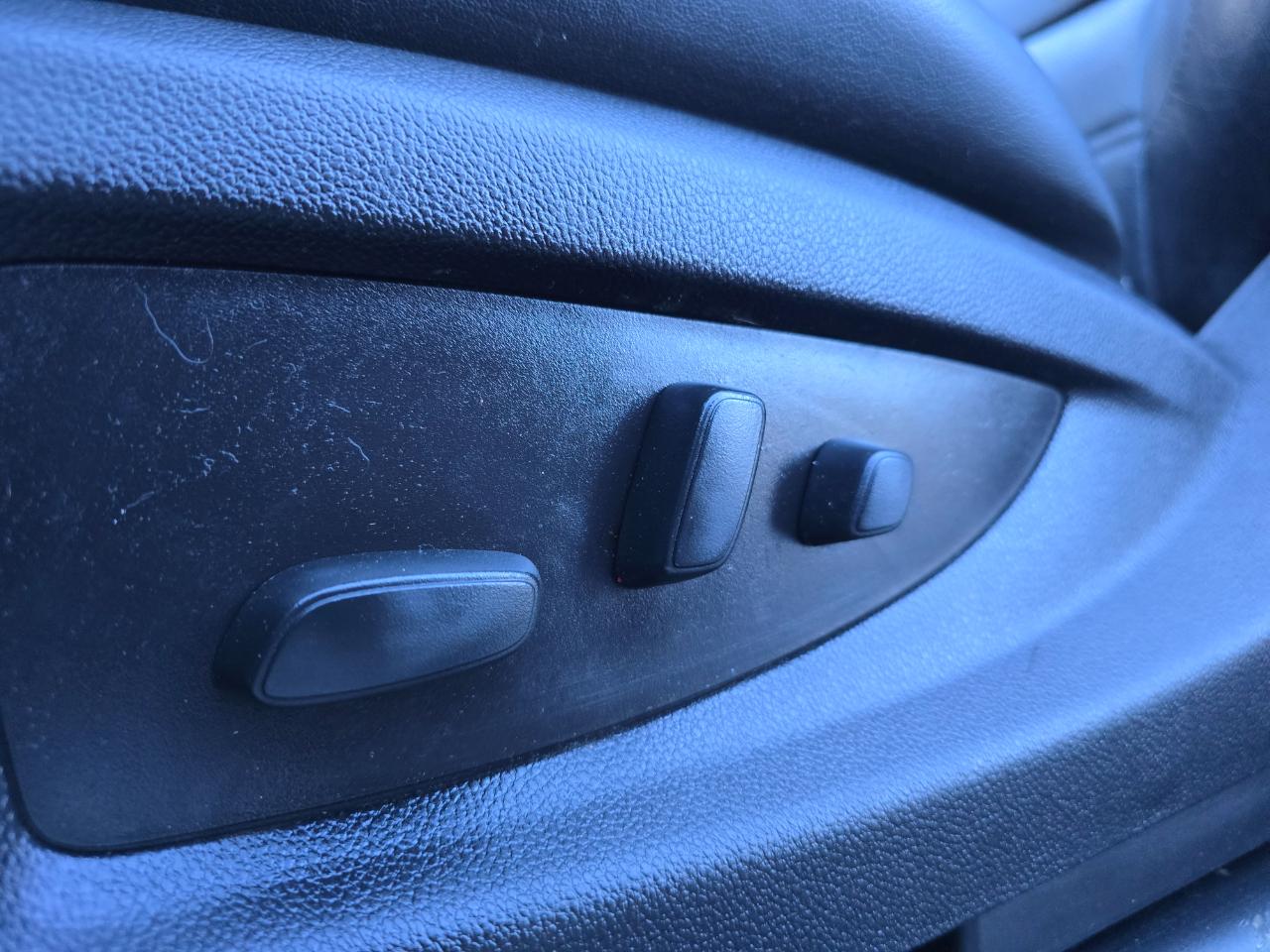 GMC Sierra 1500 4WD Crew Cab 143.5" Denali 2018