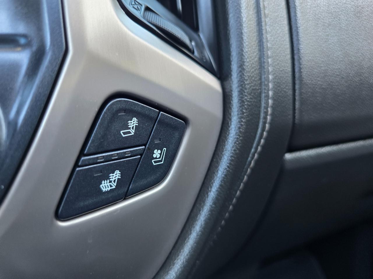 GMC Sierra 1500 4WD Crew Cab 143.5" Denali 2018