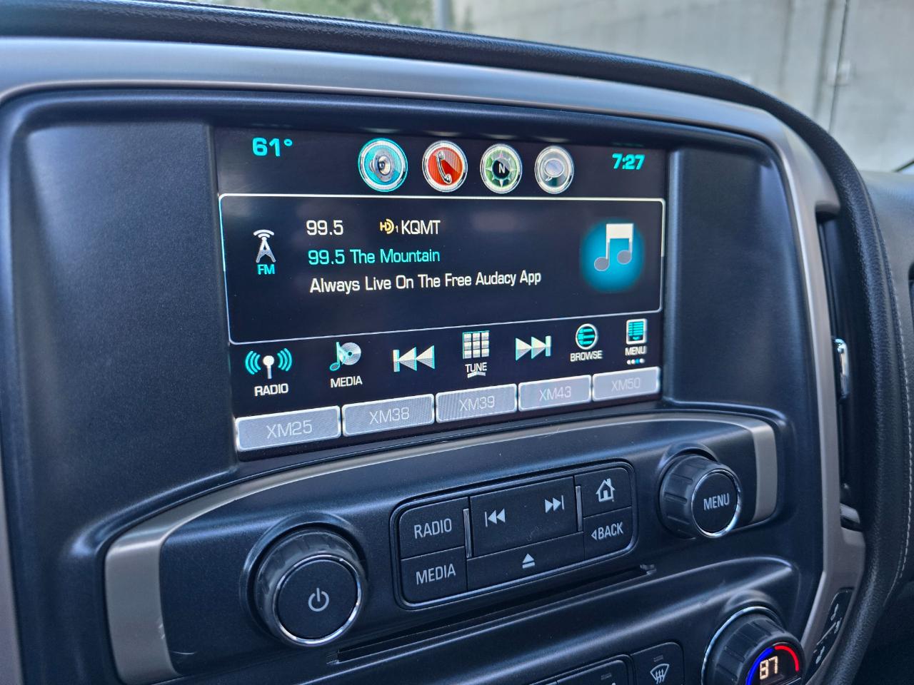 GMC Sierra 1500 4WD Crew Cab 143.5" Denali 2018