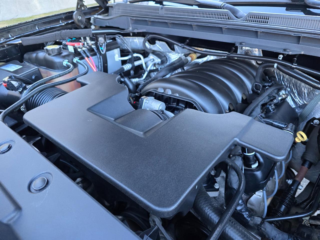 GMC Sierra 1500 4WD Crew Cab 143.5" Denali 2018