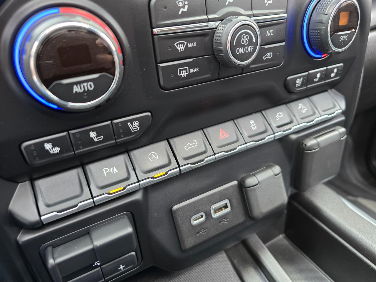 Chevrolet Silverado 1500 4WD Crew Cab 157" High Country 2019