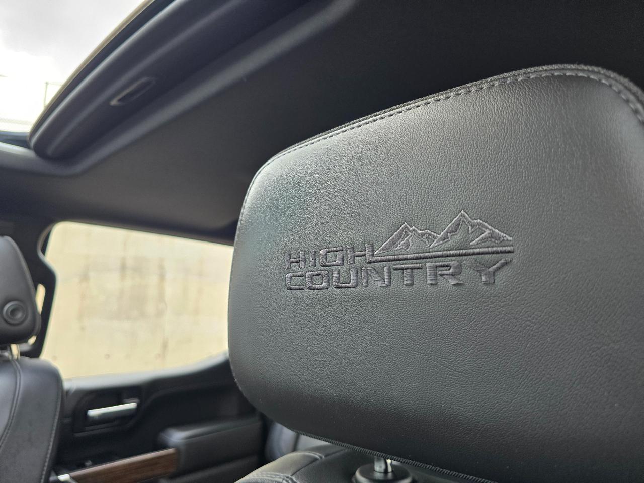 Chevrolet Silverado 1500 4WD Crew Cab 157" High Country 2019