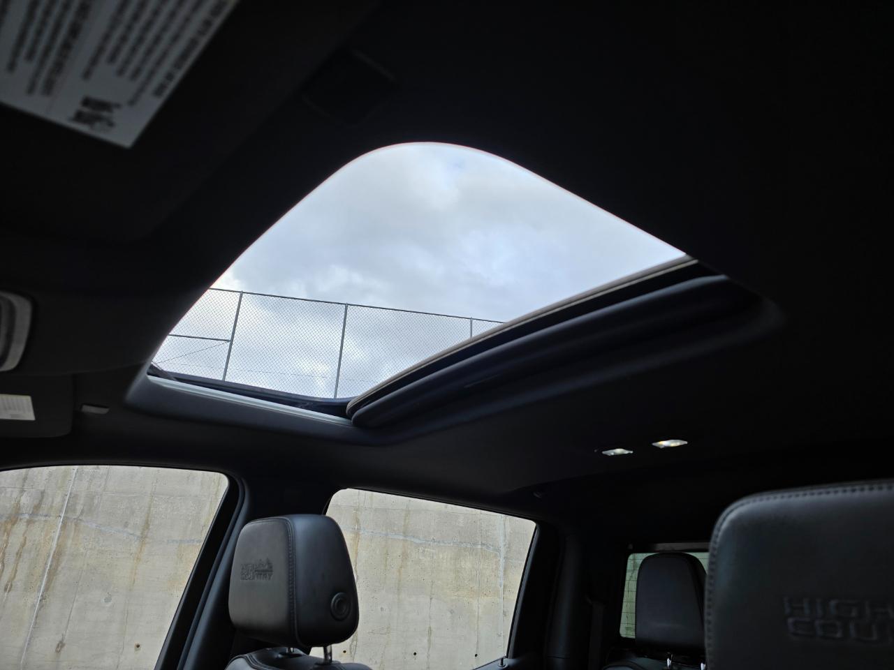 Chevrolet Silverado 1500 4WD Crew Cab 157" High Country 2019