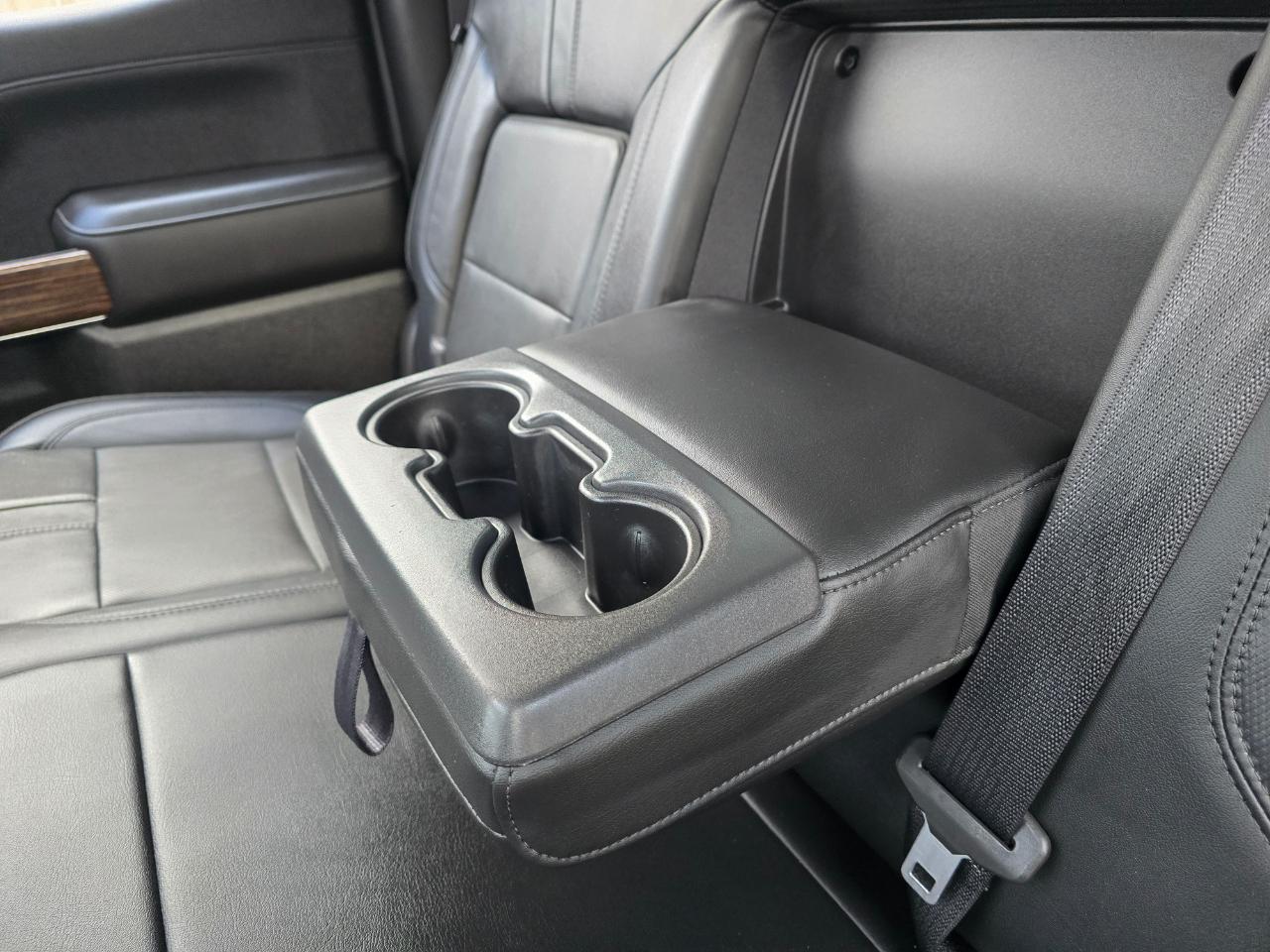 Chevrolet Silverado 1500 4WD Crew Cab 157" High Country 2019