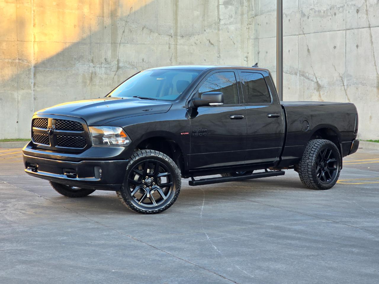 RAM 1500 Big Horn 4x4 Quad Cab 6'4" Box 2018
