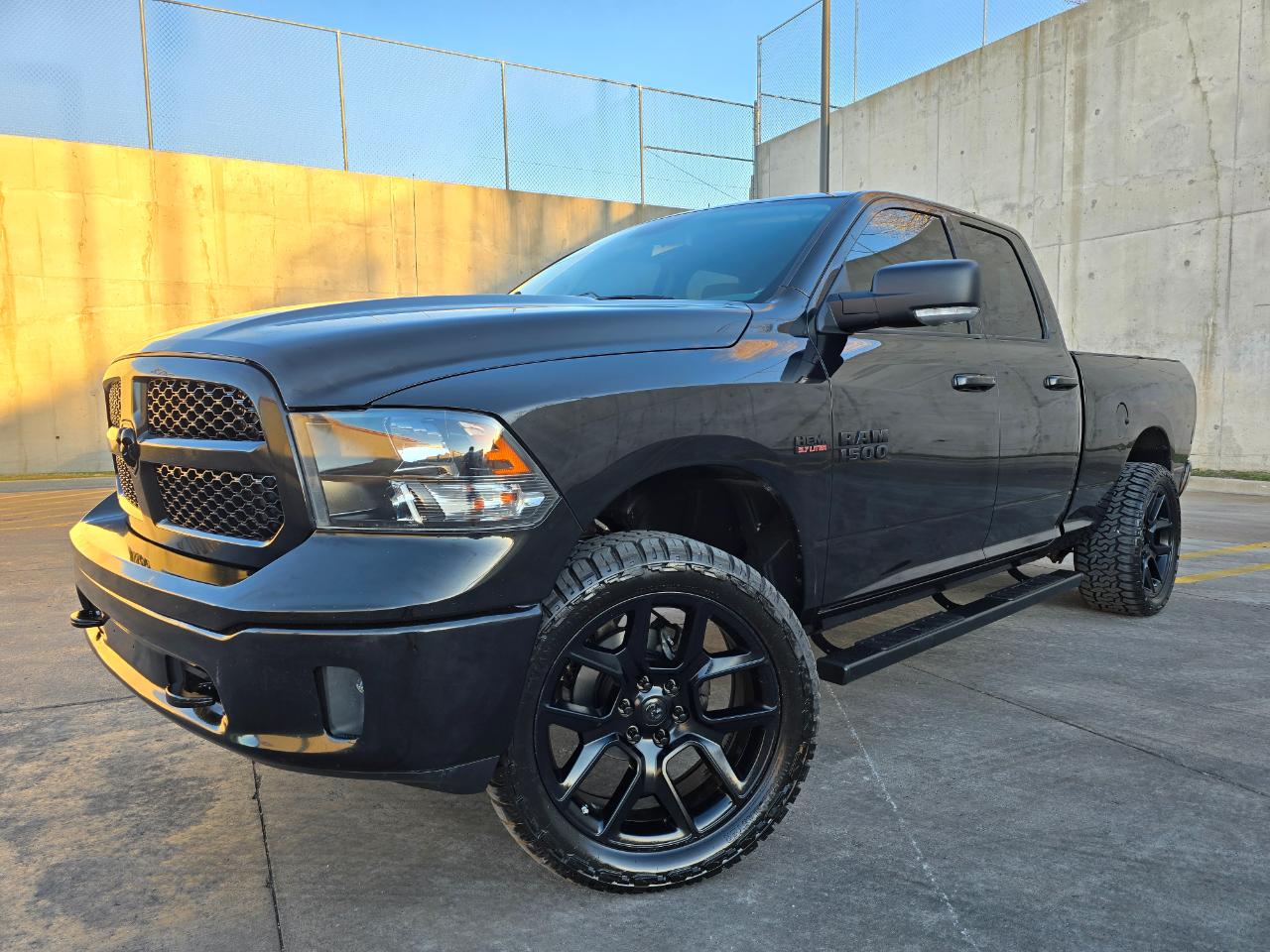 RAM 1500 Big Horn 4x4 Quad Cab 6'4" Box 2018