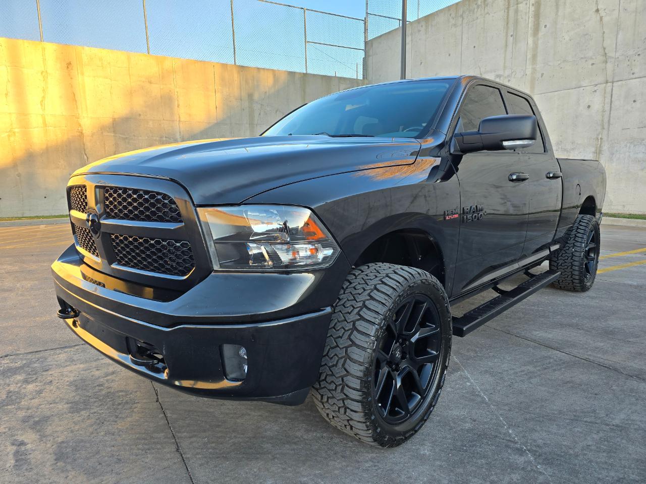 RAM 1500 Big Horn 4x4 Quad Cab 6'4" Box 2018
