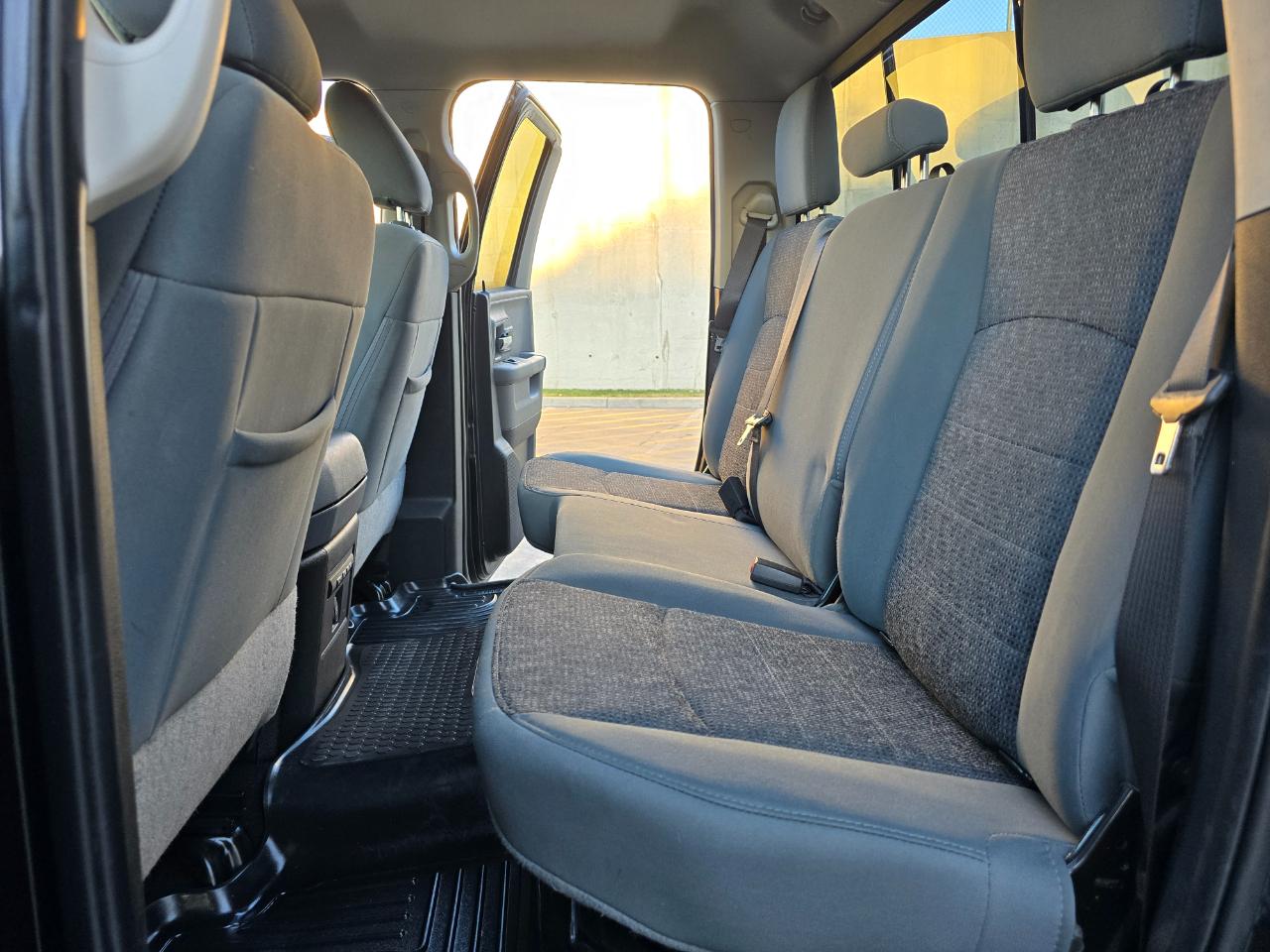 RAM 1500 Big Horn 4x4 Quad Cab 6'4" Box 2018